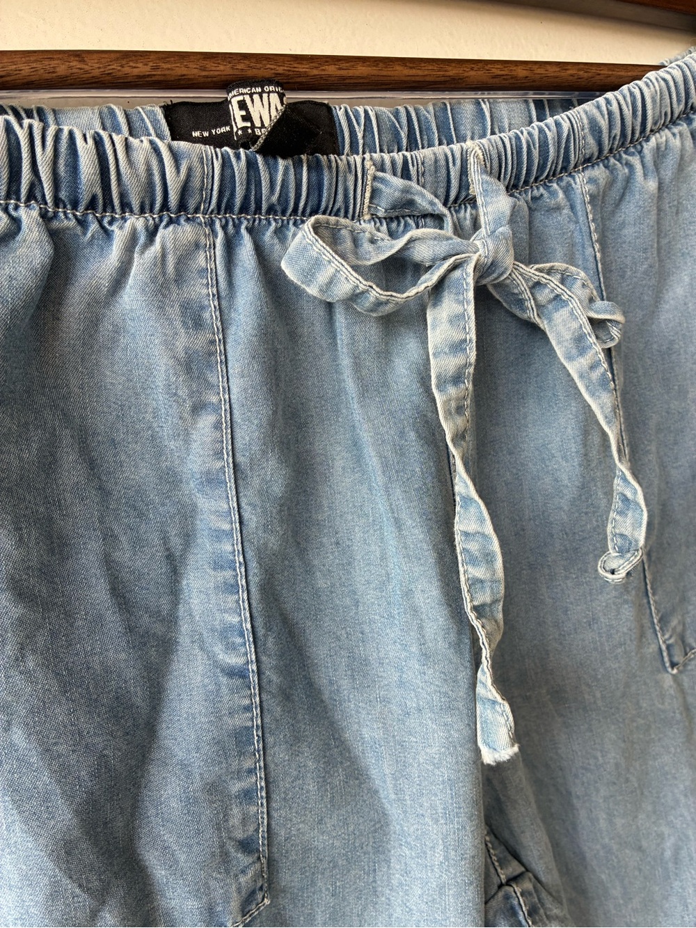 Rewash Low Rise Light Wash Denim Drawstring Pants - Picture 4 of 9